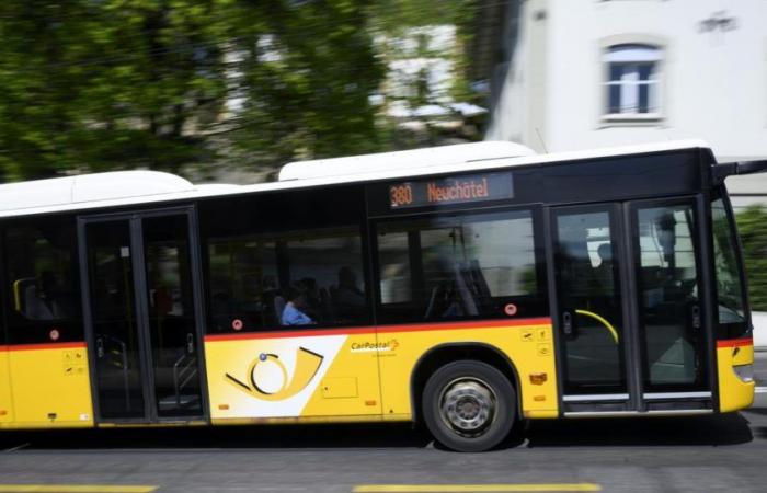 Circa settanta licenziamenti nell’amministrazione CarPostal – rts.ch