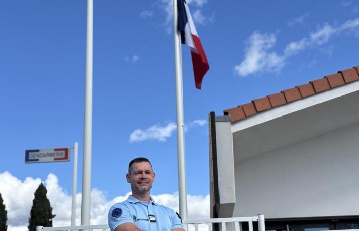 Roquemaure: presentazione del capitano Loïc Pinault, nuovo comandante della gendarmeria COB di Roquemaure-Rochefort du Gard