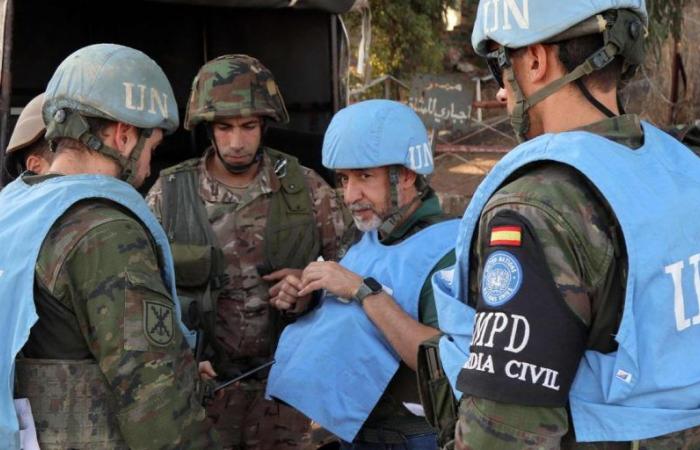 peacekeeper feriti in un nuovo incendio israeliano contro l’UNIFIL nel sud del Libano