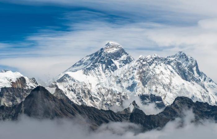 I resti di un alpinista trovati sull’Everest potrebbero risolvere un mistero vecchio di 100 anni