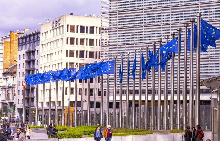 la Commissione punta ad accelerare gli esborsi prima della scadenza del 2026 – Euractiv FR