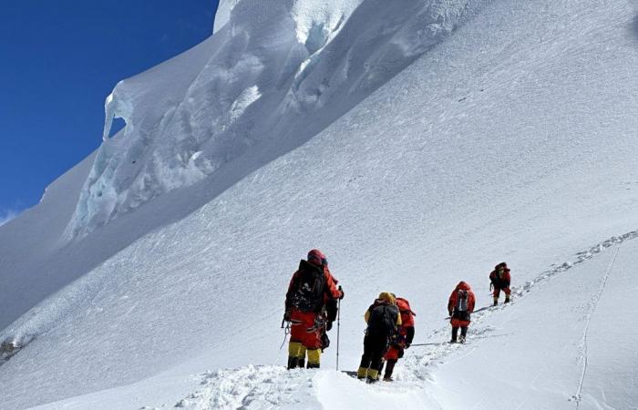 Estinto 100 anni fa, il corpo di uno scalatore ritrovato sull’Everest potrebbe cambiare la storia