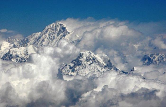 ritrovati sulle pendici dell’Everest i resti di un uomo britannico scomparso cento anni fa