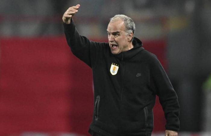 Uruguay. Marcelo Bielsa afferma che la sua autorità è stata “intaccata” dalle critiche di Luis Suarez