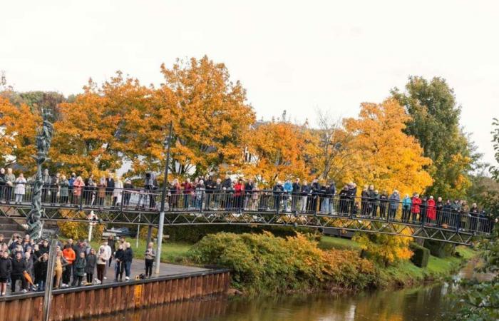 La Queen Mary nei colori autunnali per celebrare i 750 anni di Holstebro con il re Frederik