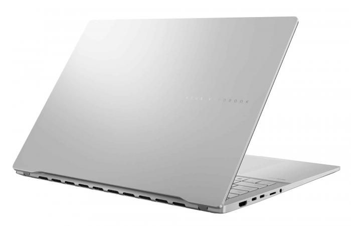 Promo 1449€ Asus Vivobook S 16 S5606WA-MX091W, PC portatile multimediale 16″ OLED 3.2K 120Hz nomade 9h Argent AMD Ryzen AI 9 HX370 Strix TB4 SSD 1 A