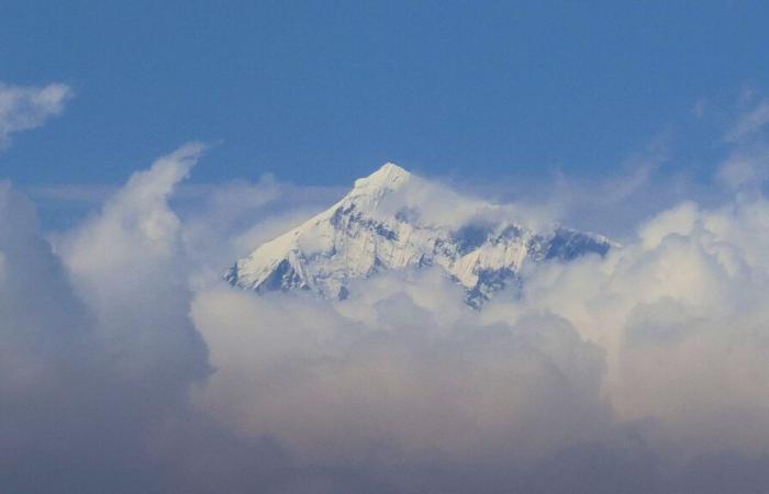 Si dice che sulle pendici dell’Everest sia stato ritrovato il corpo di uno scalatore scomparso 100 anni fa