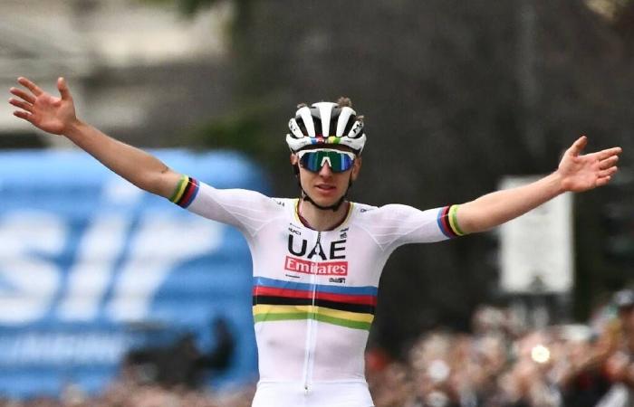 Ciclismo: Tadej Pogacar vince il suo quarto Giro di Lombardia consecutivo