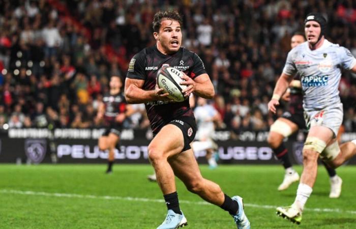 stratosferico Antoine Dupont, che firma tre mete in 9 minuti per il suo ritorno nella Top 14