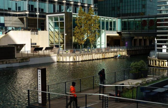 A Londra, Canary Wharf, un quartiere degli affari alla deriva