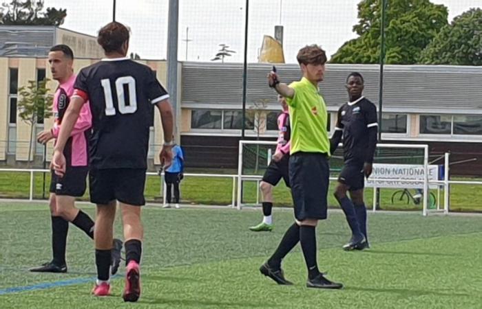 Trébeurden. A 19 anni Elouan è già arbitro di calcio