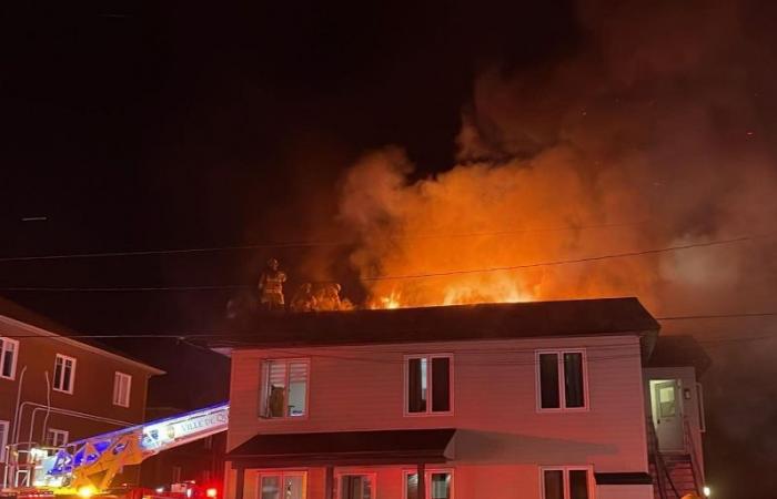 Grave incendio nel settore Vanier del Quebec