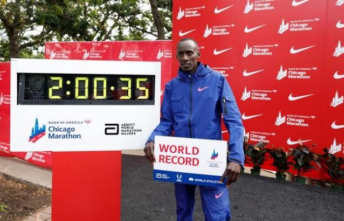 Alla maratona di Chicago, la keniana Ruth Chepngetich stabilisce un nuovo record mondiale