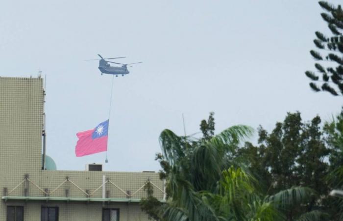 rilevata una portaerei cinese al largo, esercito “in allerta”