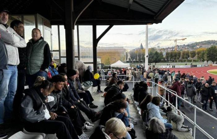 Calcio a Deauville. 600 persone per vedere l’FC Rouen schiacciare il Petit Poucet Deauvillais