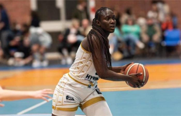 Ndeye Khady Sène imperial (17 punti) Dover gioca contro Chartres (95-41)