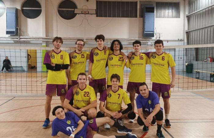 PALLAVOLO: I Séniors du Creusot vincono contro Fontaines lès Dijon, i filels M18 battuti nella Coupe de France