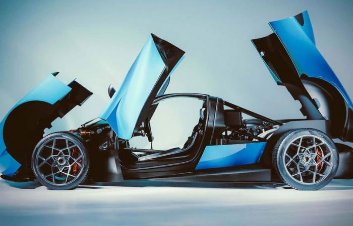 Questa nuova supercar ha un motore 6 cilindri boxer e questo…