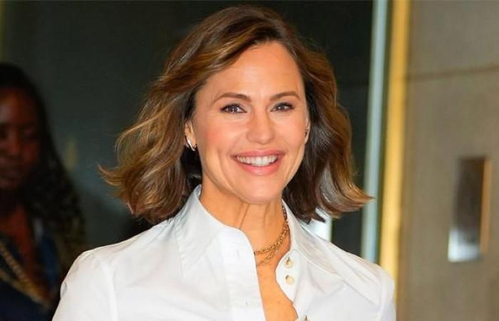 Jennifer Garner esce per una rara gita con Fin a Los Angeles