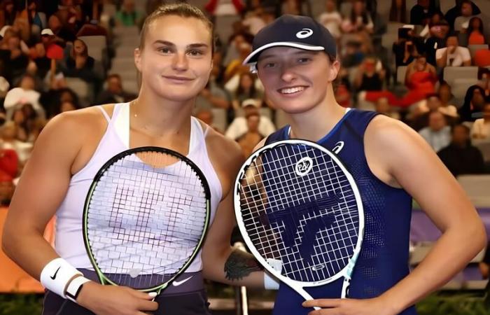 Aryna Sabalenka si avvicina a Iga Swiatek