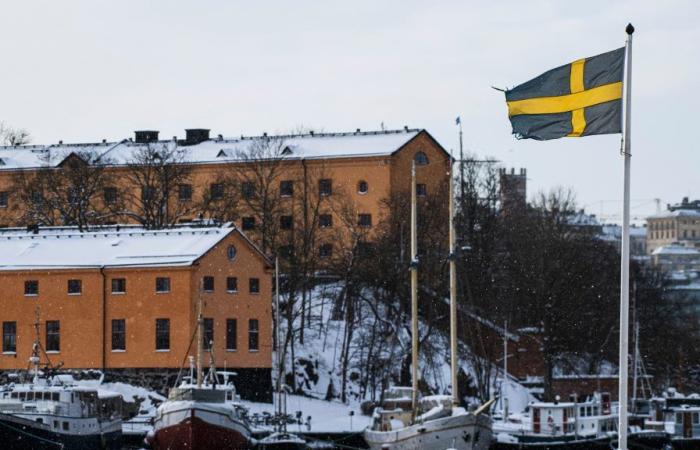 La polizia svedese indaga su un presunto stupro nell’hotel di Stoccolma dove alloggiava Mbappé, nessun legame stabilito con il capitano dei Blues