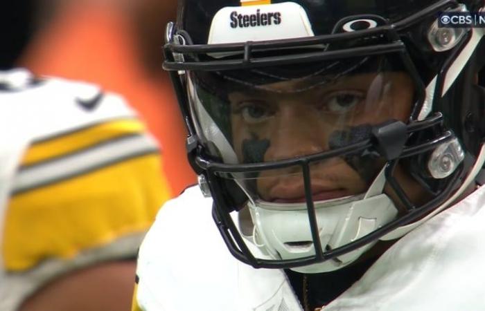 Pittsburgh ha segnato 32 punti. Justin Fields vuole di più.