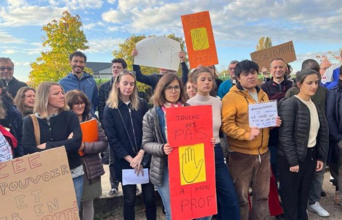 Un insegnante riceve una testata in un liceo dell’Essonne, gli insegnanti si dicono stufi