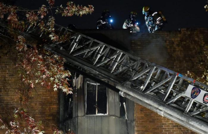 Montreal: un incendio mette in strada una ventina di persone