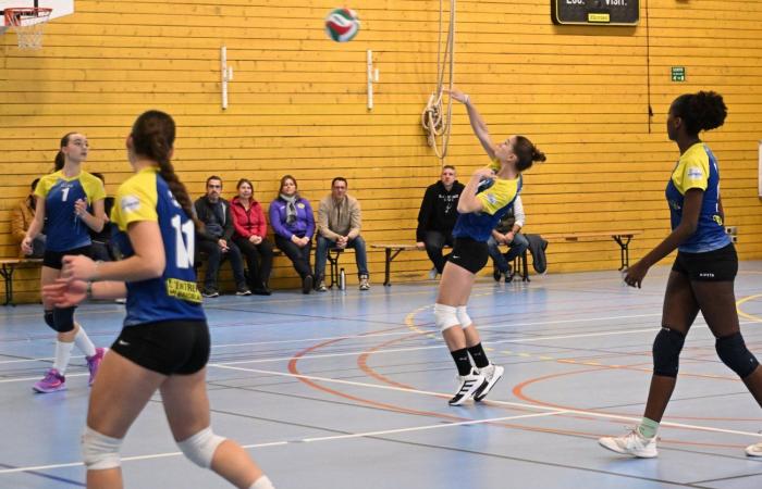 PALLAVOLO: I Séniors du Creusot vincono contro Fontaines lès Dijon, i filels M18 battuti nella Coupe de France