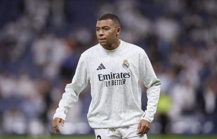 “Fake news”: Mbappé si arrabbia