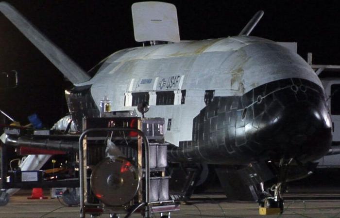 Lo shuttle top secret X-37B tenta una manovra senza precedenti nello spazio