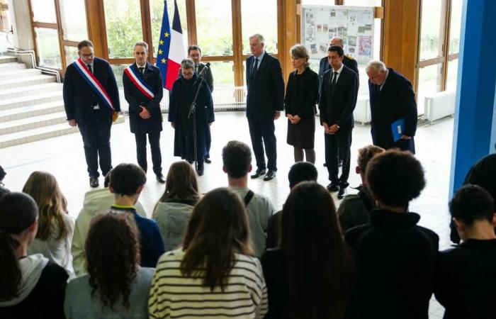 Un minuto di silenzio nelle scuole medie e superiori, condannato in Russia il francese Laurent Vinatier… La notizia di oggi