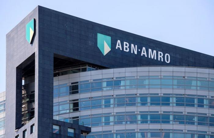 Il governo olandese ridurrà la sua partecipazione in ABN Amro a 30