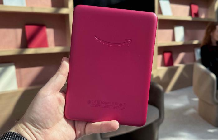 Hands on: Amazon Kindle Paperwhite (2024): super veloce e più grande, ma piacevolmente familiare