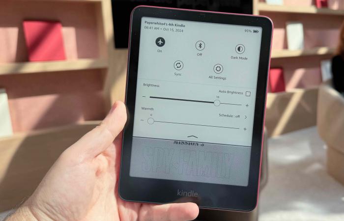 Hands on: Amazon Kindle Paperwhite (2024): super veloce e più grande, ma piacevolmente familiare