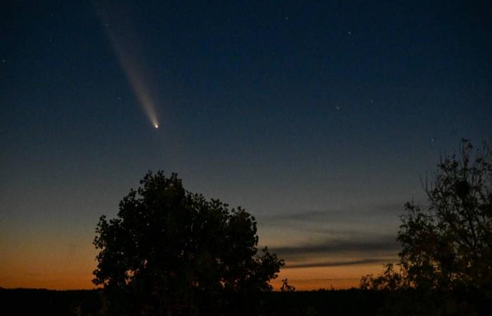 “Che momento!” : la “cometa del secolo” incanta i fotografi del Puy-de-Dôme