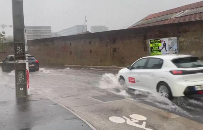 a Rennes, immagini di strade allagate mercoledì sera