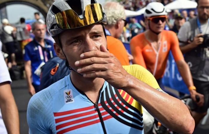 Il meccanico che aiutò Remco Evenepoel alle Olimpiadi ripercorre questo episodio: “Dopo la gara, il mio telefono è esploso”