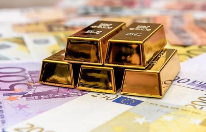 Prezzi dell’oro al 15 ottobre 2024: informazioni essenziali sui prezzi dell’oro in euro, dollaro e sterlina