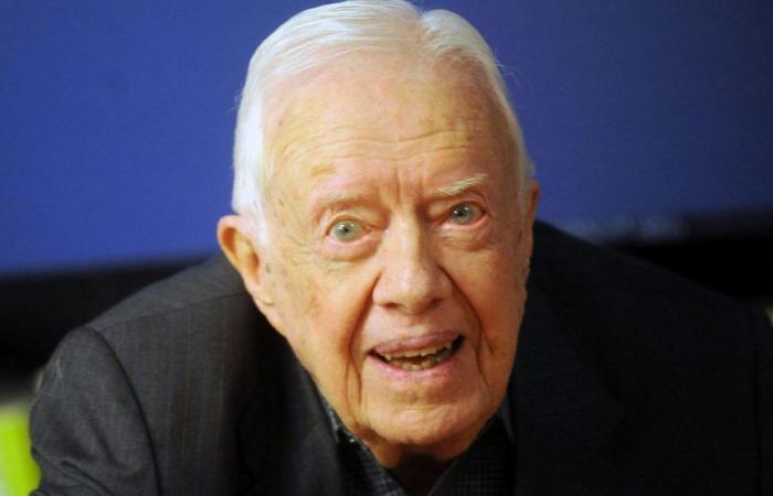 Jimmy Carter esaudisce il suo ultimo desiderio votando per posta