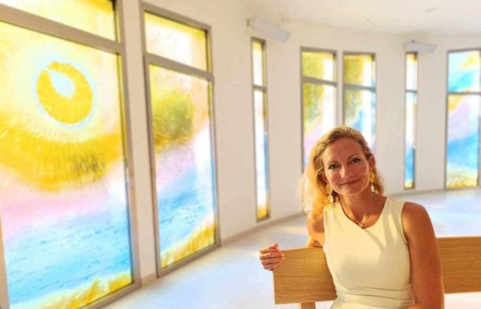 Camiers. Fleur Nabert, l’artista della luce, ha catturato il sole nella cappella Saint-Félicien