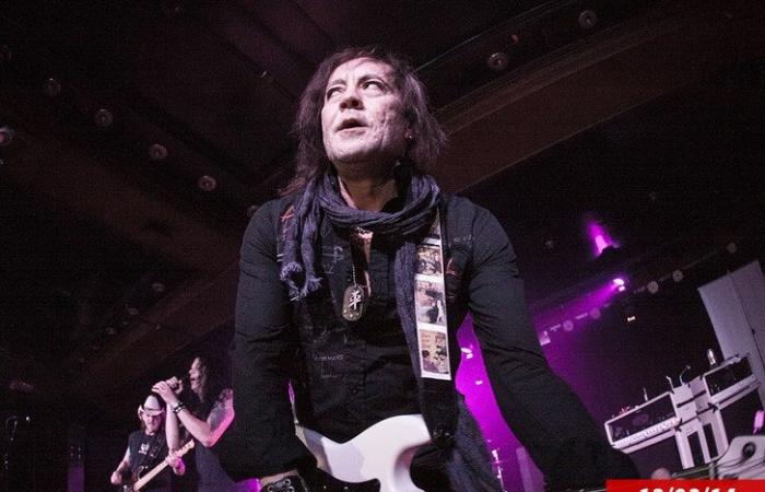 L’ex chitarrista di Ozzy Osbourne, Jake E. Lee, girato a Las Vegas mentre portava a spasso il suo cane