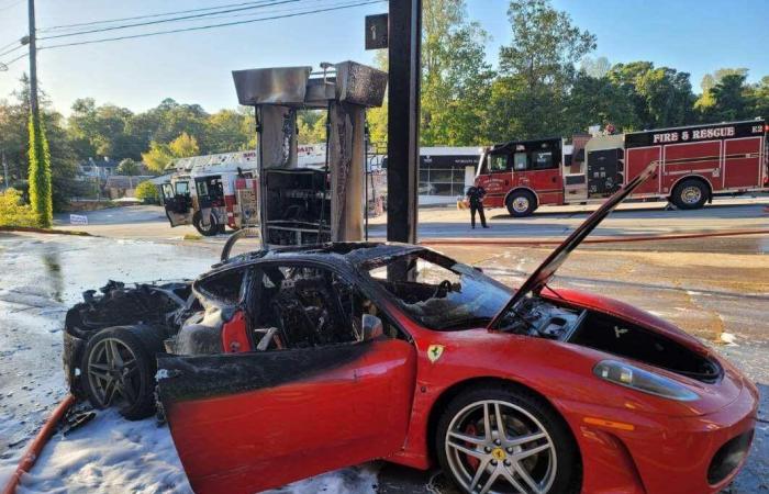 Una Ferrari F430 prende fuoco mentre fa rifornimento!