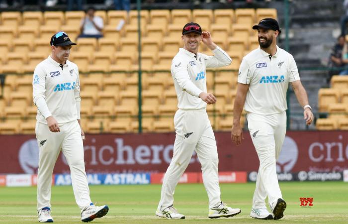 Bangalore: secondo giorno del primo test match di cricket tra India e Nuova Zelanda. #Galleria