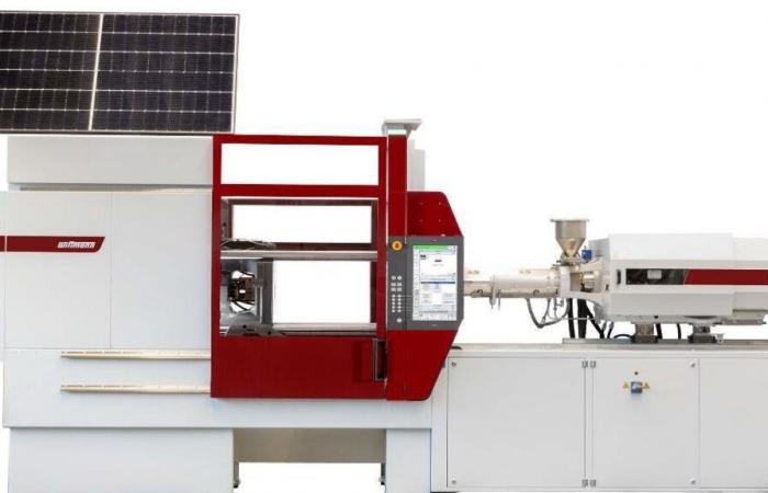 [Fakuma 2024] Fotovoltaico: Wittmann al comando