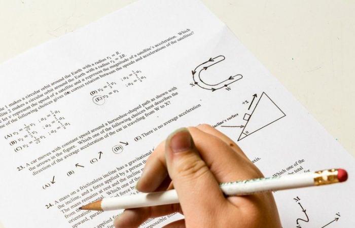 “Mi sono sentito in trappola, abusato”: un padre racconta la sua disavventura con un’azienda di lezioni di matematica