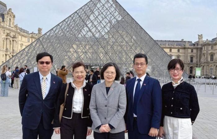 Incontro con l’ex presidente di Taiwan, a Parigi per incontrare gli ‘amici’ e difendere la democrazia