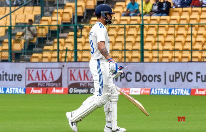 Bangalore: secondo giorno del primo test match di cricket tra India e Nuova Zelanda. #Galleria