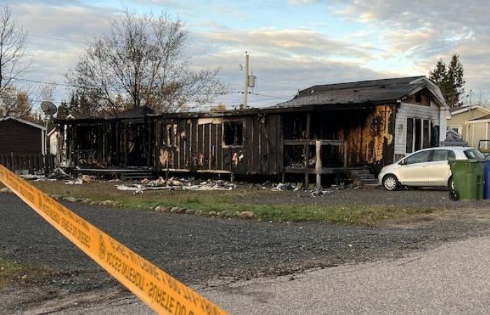 Comparizione dei cinque imputati in relazione all’incendio di un’abitazione a Sept-Îles