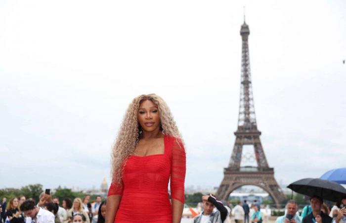 Serena Williams viene operata d’urgenza dopo la scoperta di una cisti “grande quanto un pompelmo” sul collo, video scioccante